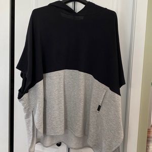 Sketchers boxy hoody. Sz XL